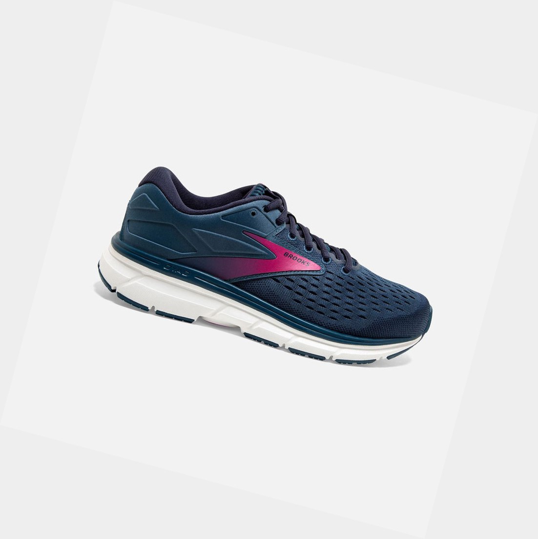 Women\'s Brooks Dyad 11 Road Running Shoes Blue / Navy / Beetroot | 7938TMUPY